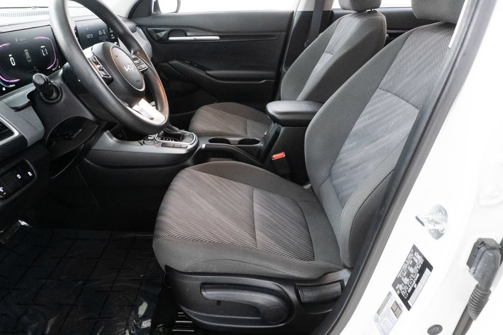 Used 2024 Kia Seltos LX AWD/4WD image 12