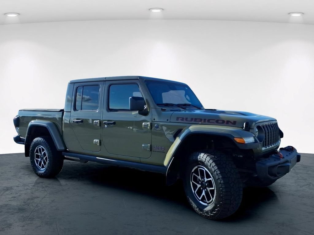Used 2025 Jeep Gladiator Rubicon AWD/4WD image 5