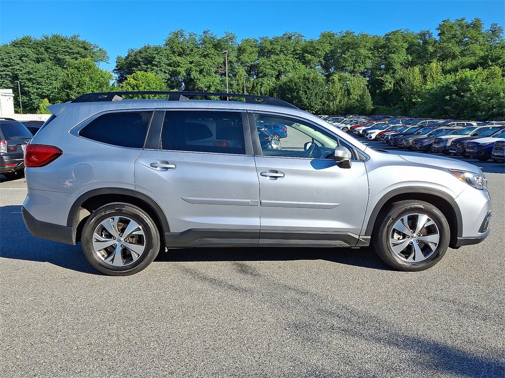 Certified 2022 Subaru Ascent Premium w/ Convenience Package image 8