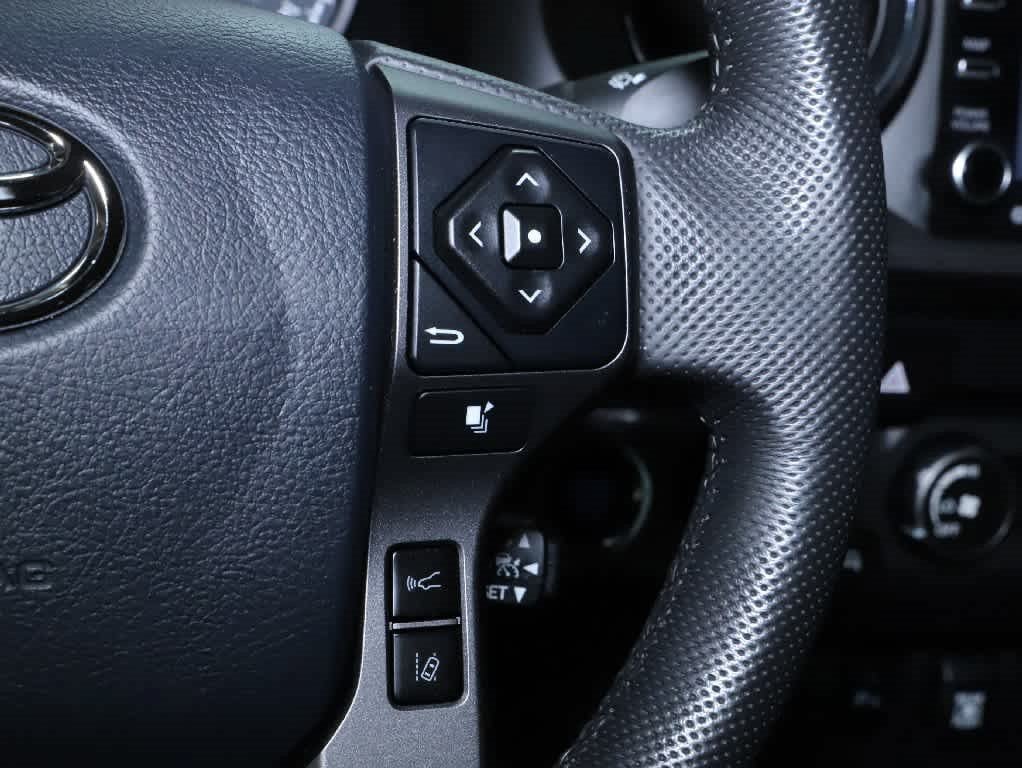 Certified 2020 Toyota Tacoma TRD Off-Road w/ Technology Package AWD/4WD image 23