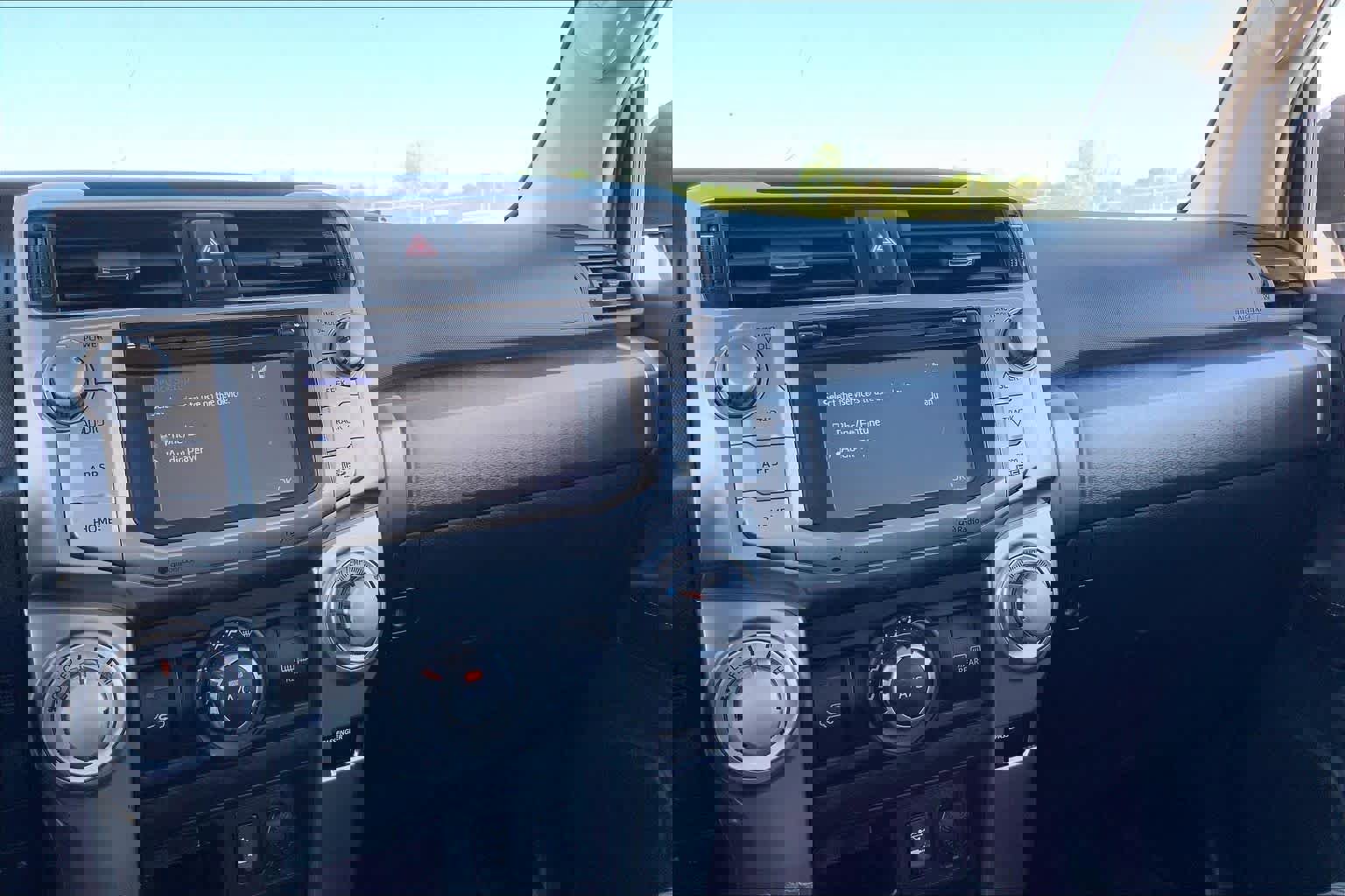 Used 2015 Toyota 4Runner SR5 image 35