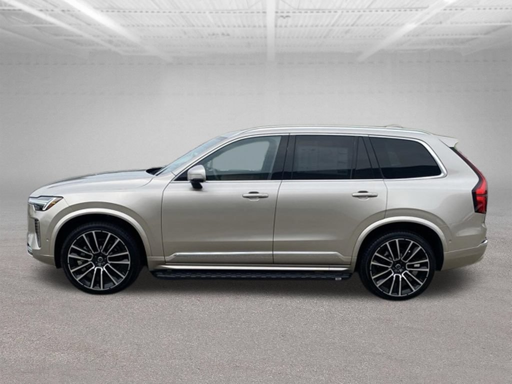Used 2026 Volvo XC90 B6 Plus w/ Protection Package AWD/4WD image 2