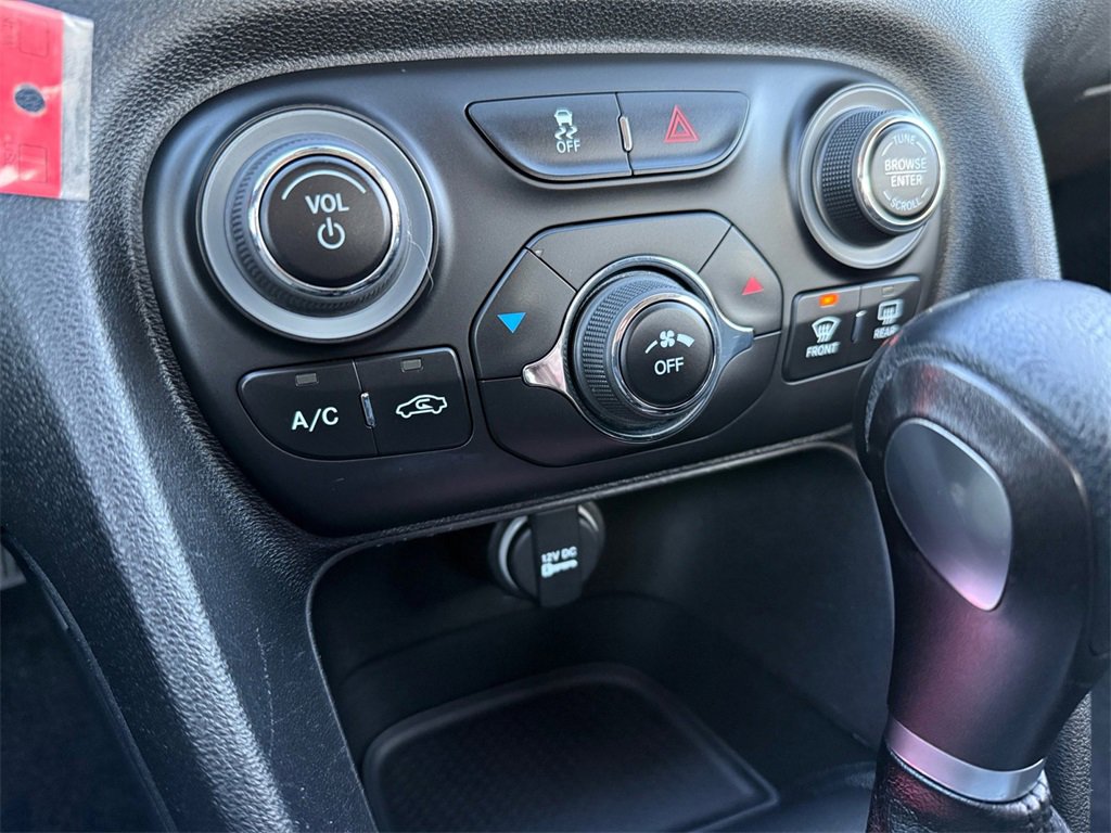 Used 2016 Dodge Dart SXT w/ Sun/Sound Group image 19