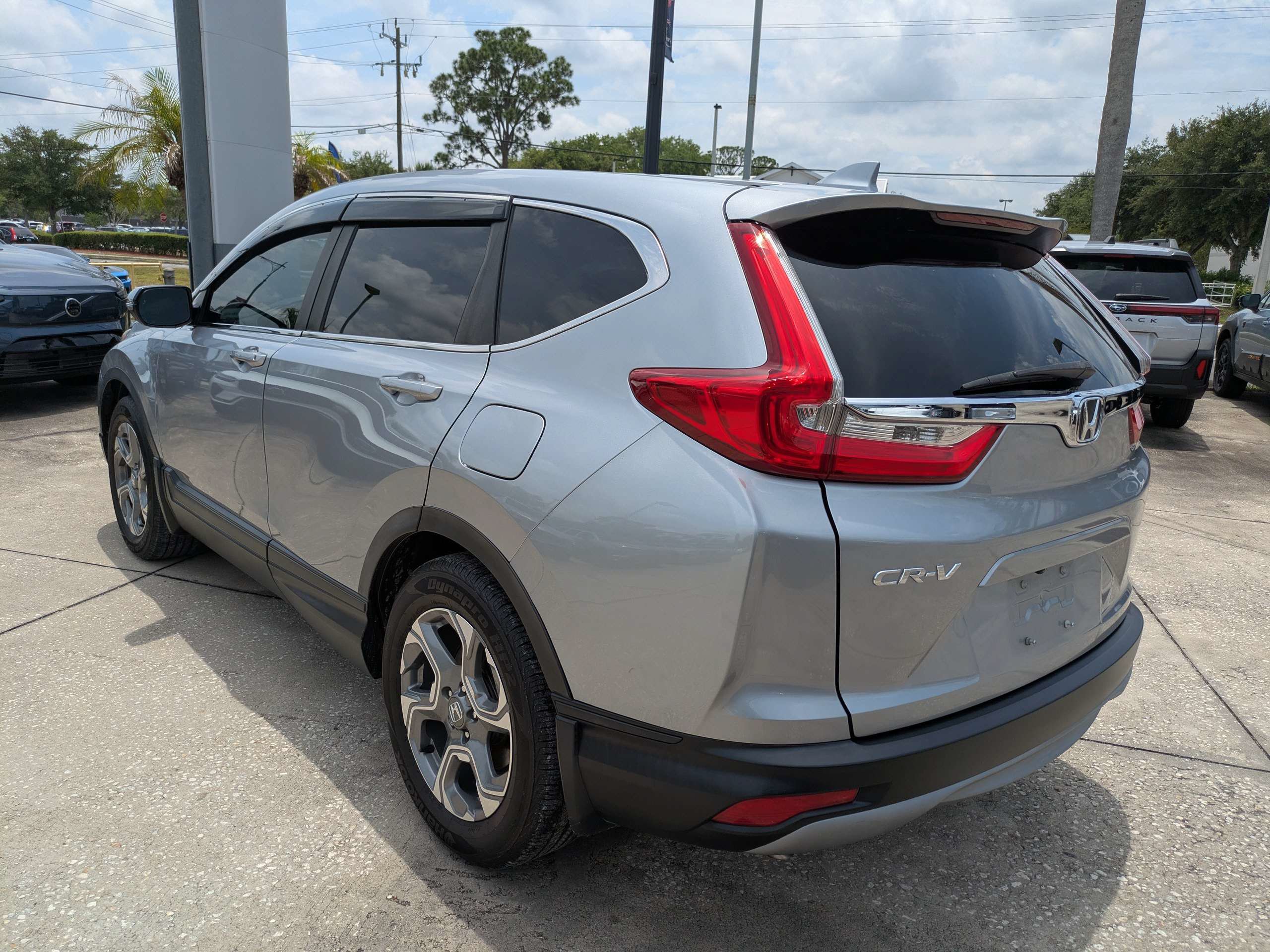 Used 2018 Honda CR-V EX image 6