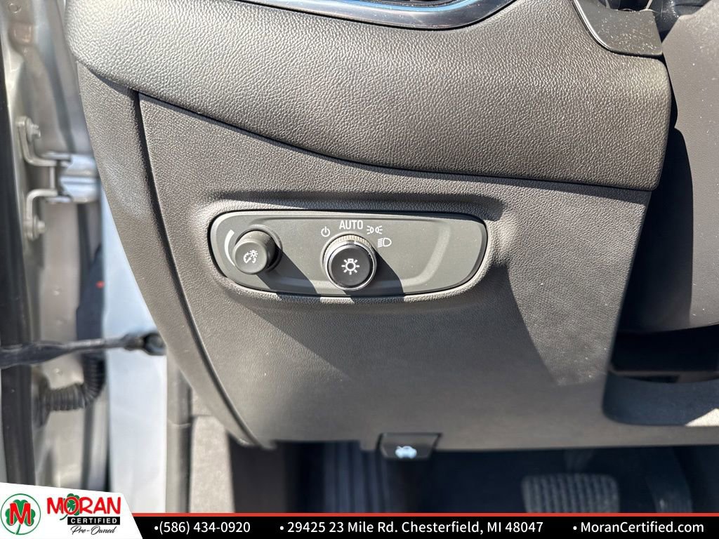 Used 2021 Chevrolet Equinox LT image 15