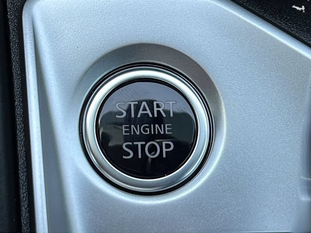 Used 2025 Nissan Altima 2.5 SV FWD image 31