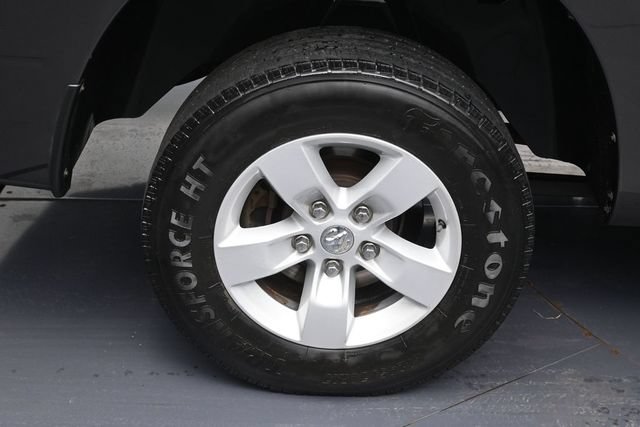 Used 2019 RAM 1500 Classic SLT RWD image 10