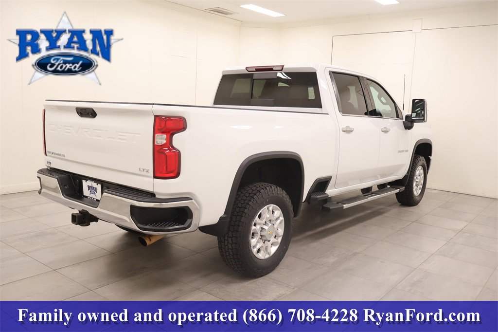 Used 2022 Chevrolet Silverado 2500 LTZ w/ LTZ Convenience Package image 7