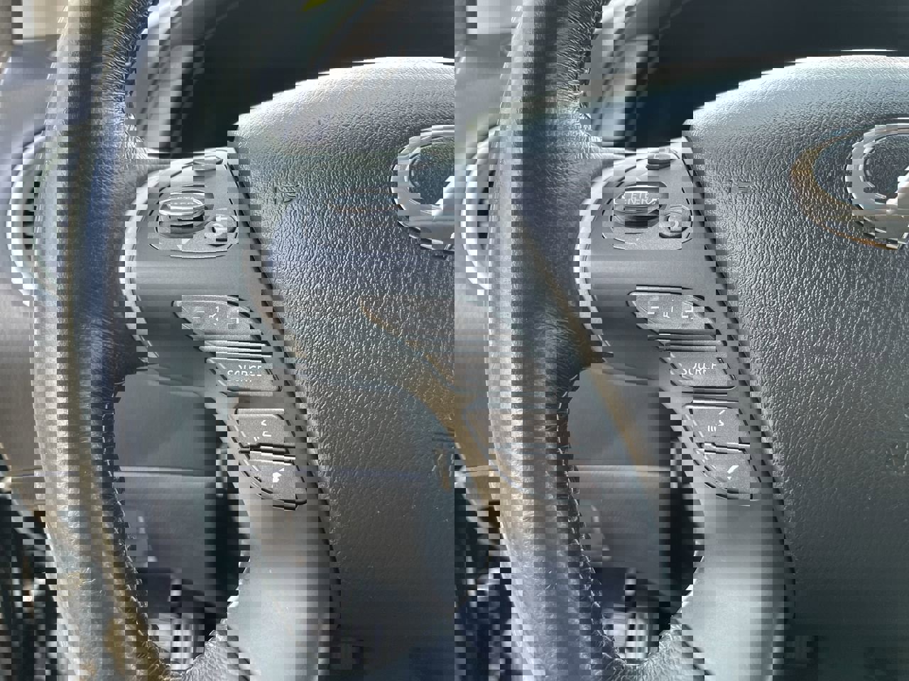 Used 2020 INFINITI QX60 Luxe w/ Essential Package image 13