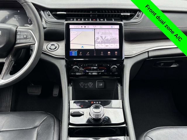 Used 2023 Jeep Grand Cherokee Limited w/ Black Appearance Package AWD/4WD image 28