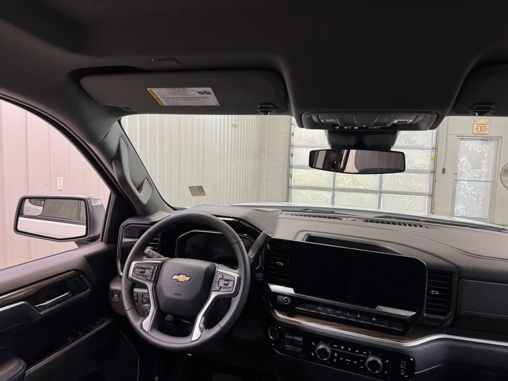 New 2026 Chevrolet Silverado 1500 LT image 22