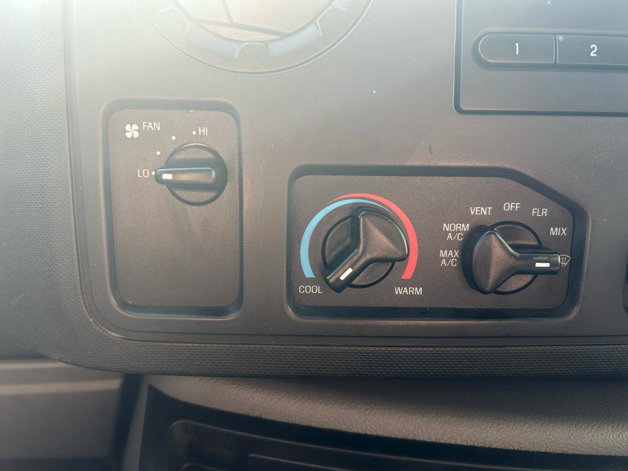 Used 2013 Ford E-250 and Econoline 250 w/ PWR Group image 19