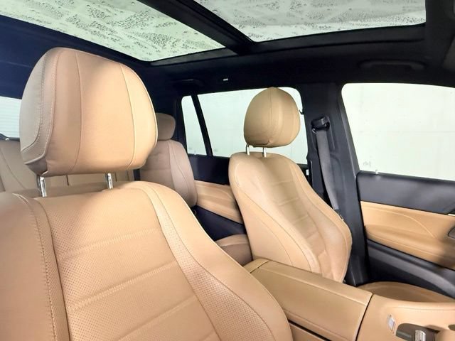 Used 2024 Mercedes-Benz GLS 580 4MATIC image 59