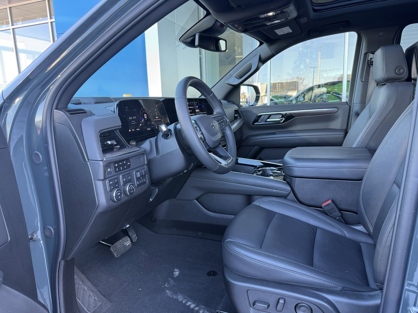 Used 2025 Chevrolet Suburban Z71 w/ Z71 Off-Road Package image 20