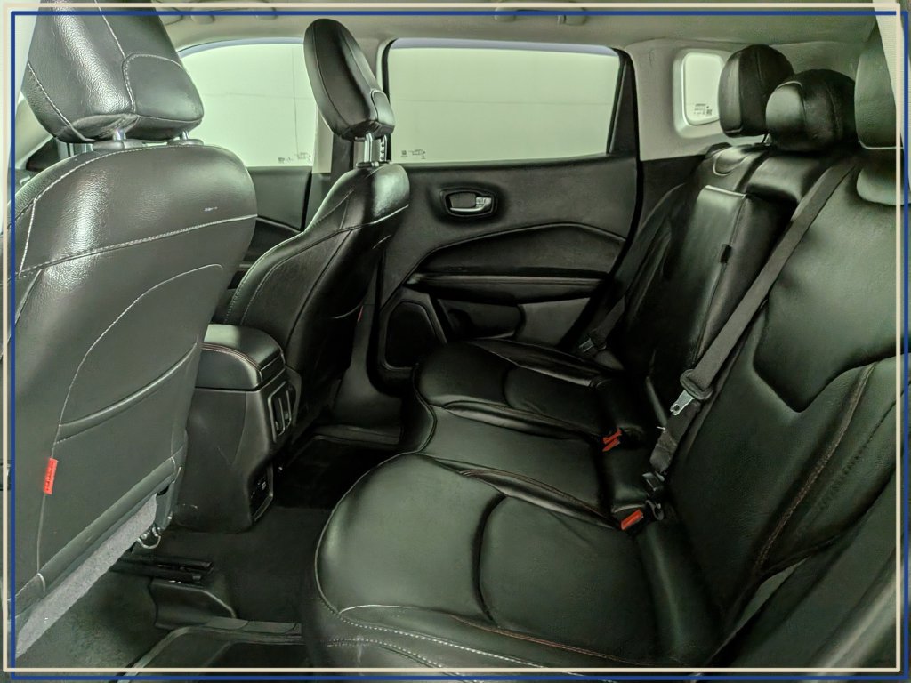 Used 2020 Jeep Compass Trailhawk w/ Leather Interior Group AWD/4WD image 31