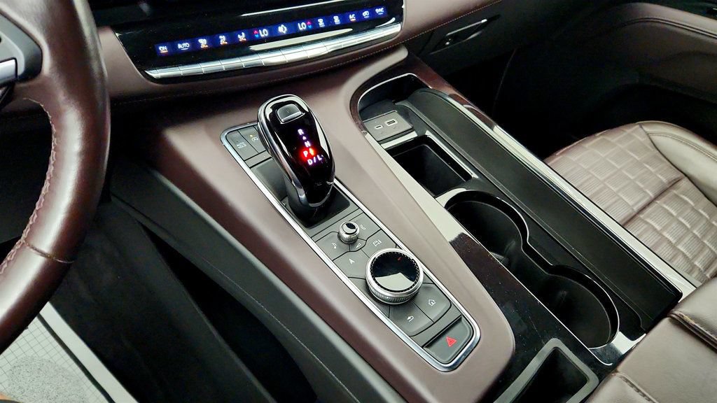 Used 2023 Cadillac Escalade ESV Premium Luxury Platinum w/ LPO, Radiant Package AWD/4WD image 16