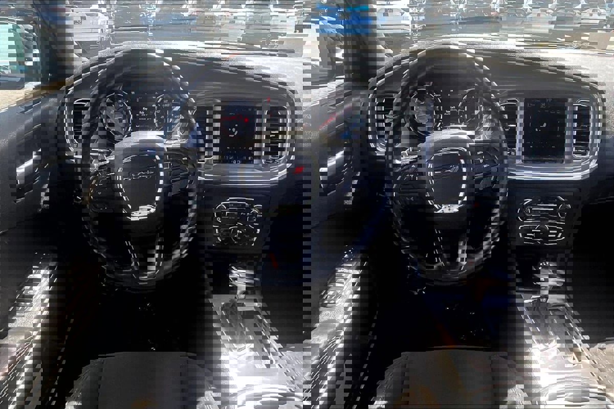 Used 2019 Dodge Charger GT image 5