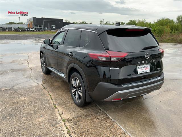 Used 2023 Nissan Rogue SL w/ SL Premium Package FWD image 9