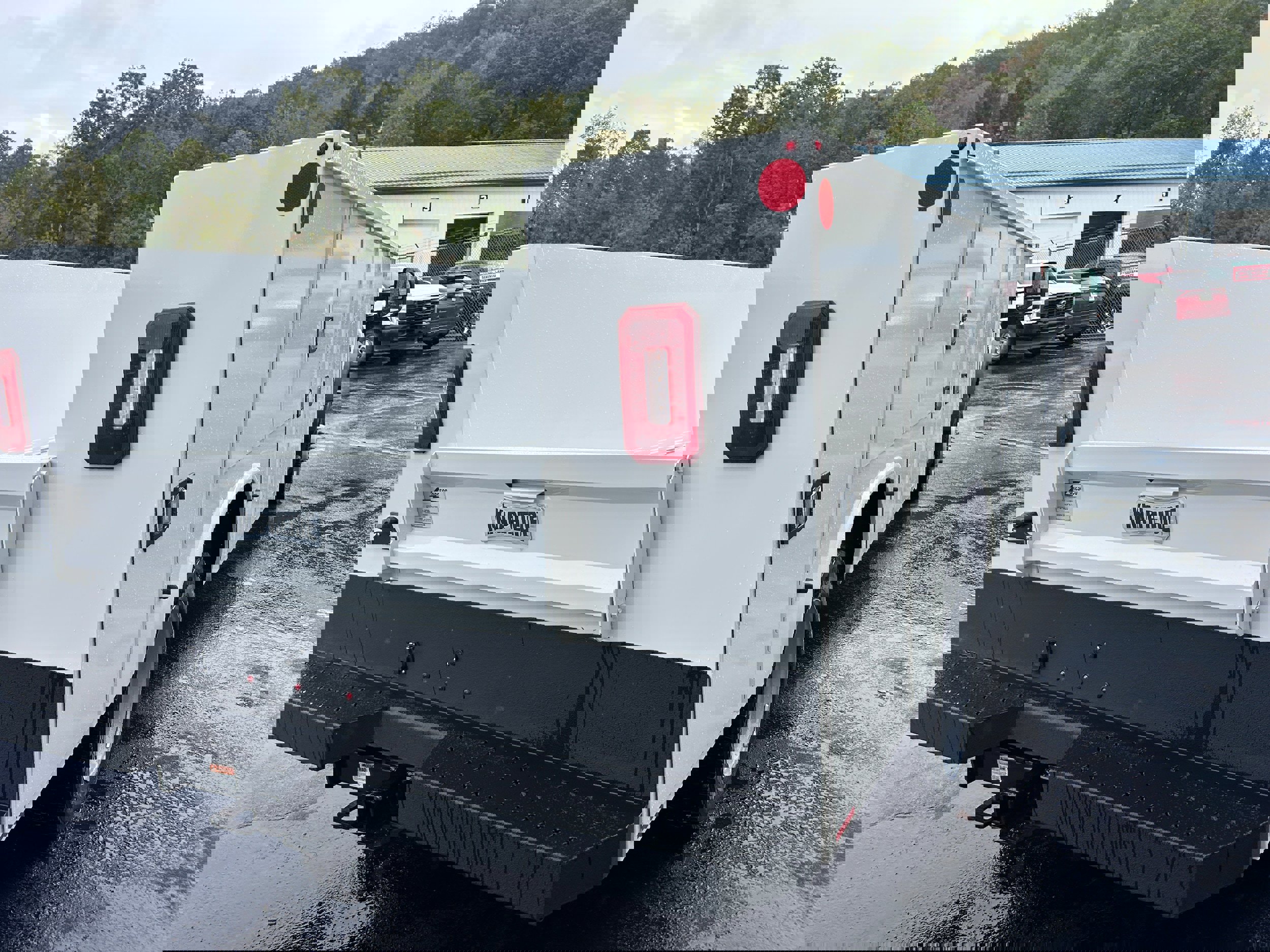 New 2026 Ford F550 4x4 Crew Cab image 15