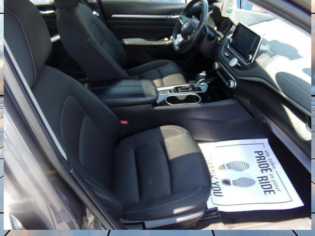 Used 2021 Nissan Altima 2.5 SV w/ SV Premium Package image 7