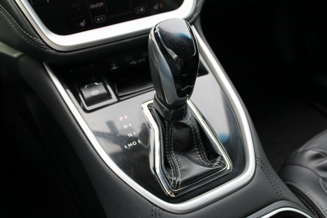 Used 2020 Subaru Outback Limited image 23