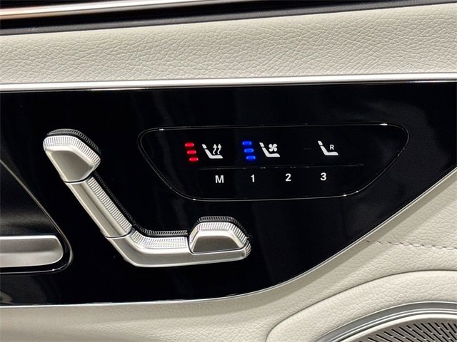 Certified 2022 Mercedes-Benz EQS 580 4MATIC Sedan image 21