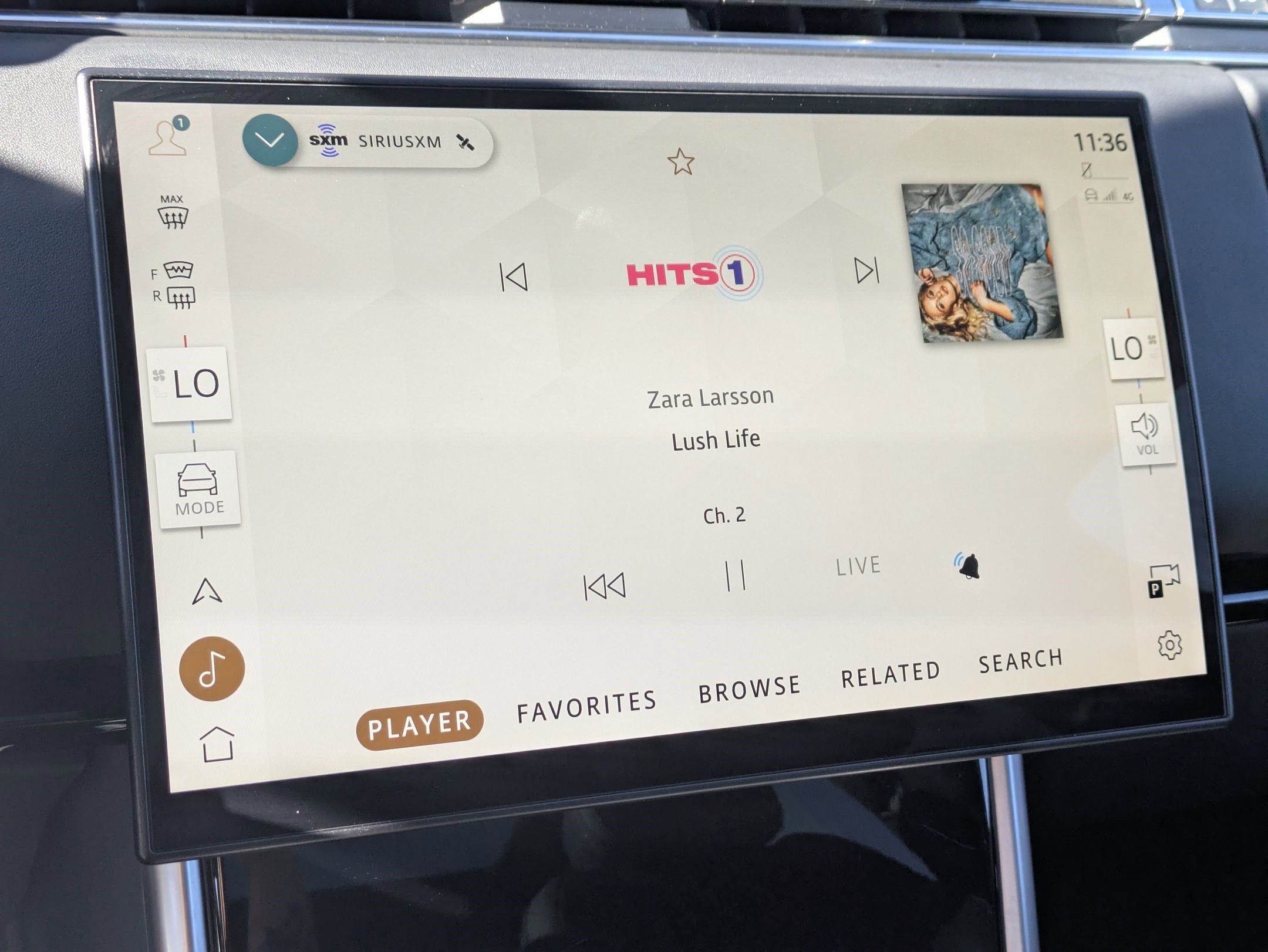 Certified 2024 Land Rover Range Rover SE image 19