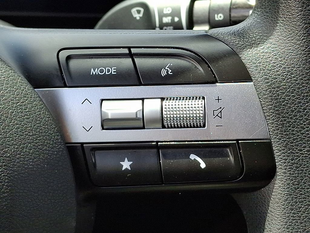 Used 2025 Hyundai Tucson SE FWD image 21