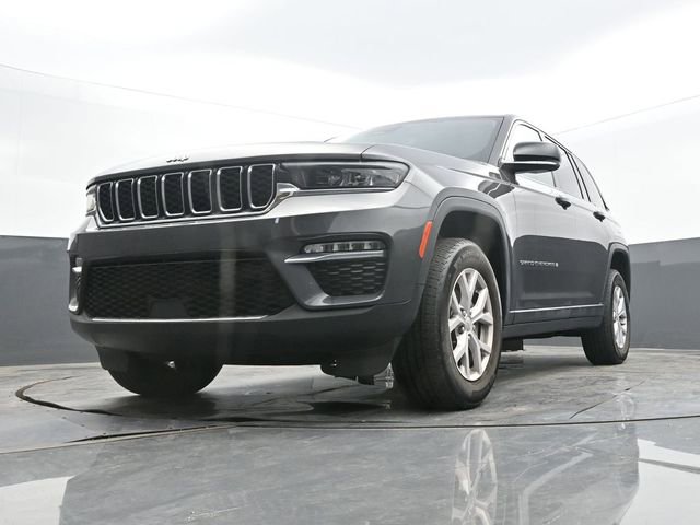 Used 2022 Jeep Grand Cherokee Limited image 53