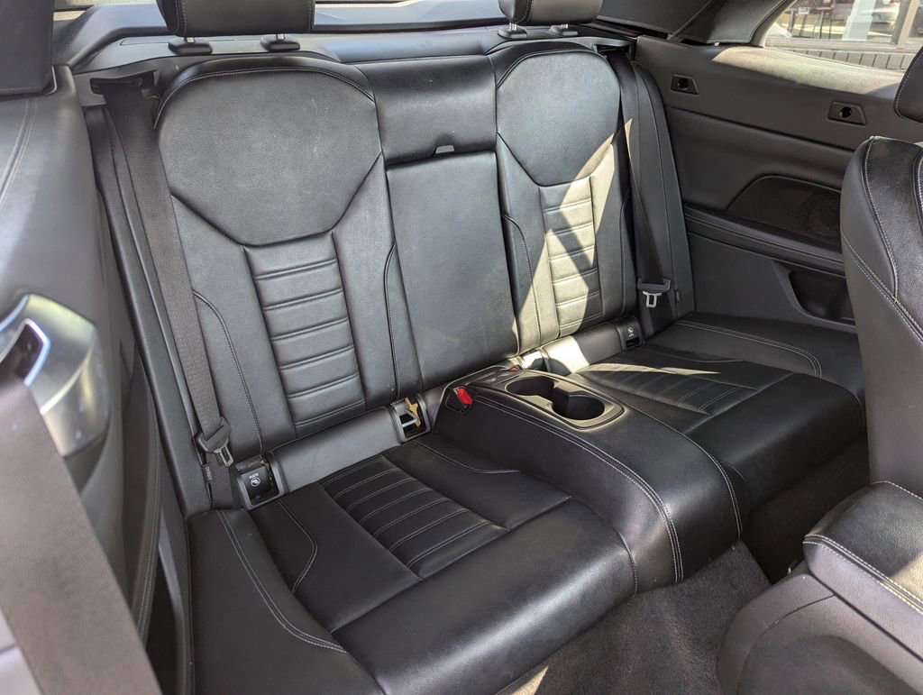 Used 2022 BMW M440i Convertible w/ Premium Package image 38