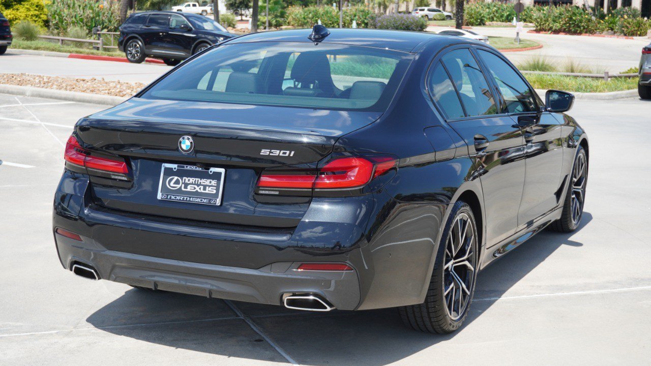 Used 2023 BMW 530i w/ M Sport Package RWD image 6
