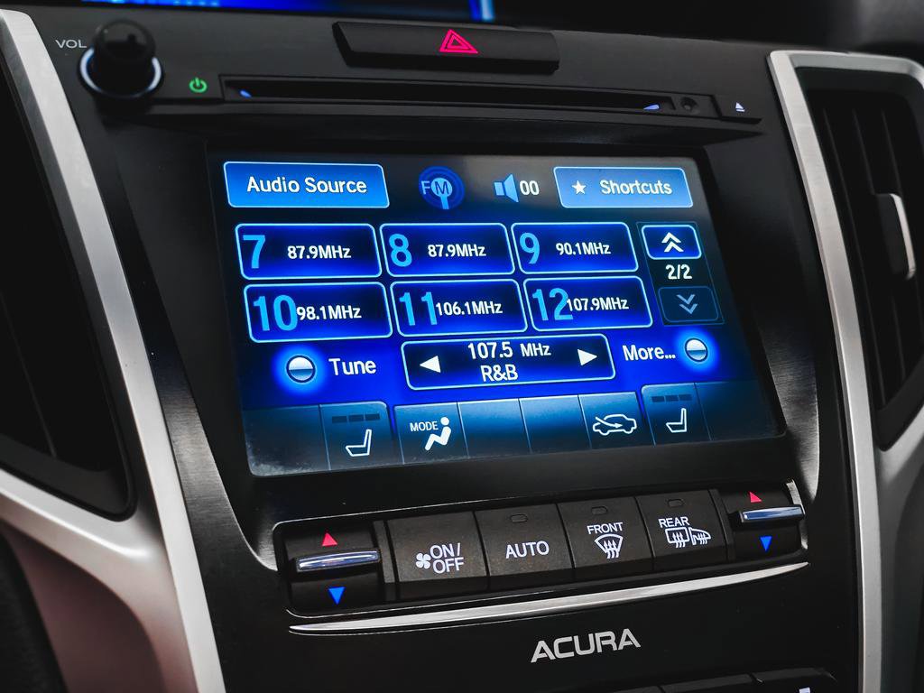 Used 2015 Acura TLX FWD image 25