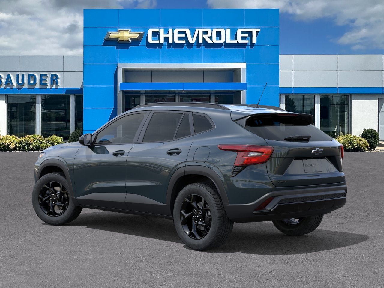 New 2026 Chevrolet Trax LT w/ Midnight Edition FWD image 3