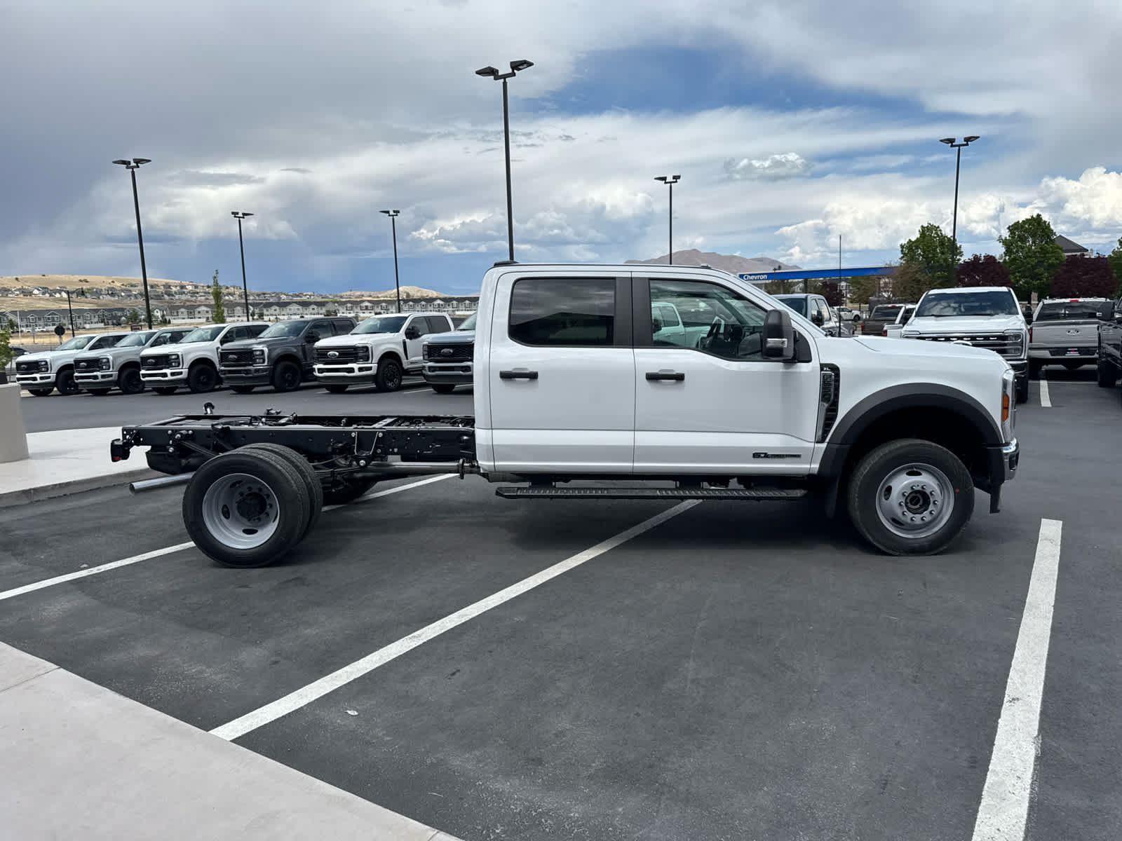 New 2026 Ford F550 4x4 Crew Cab Super Duty w/ XL Chrome Package image 6