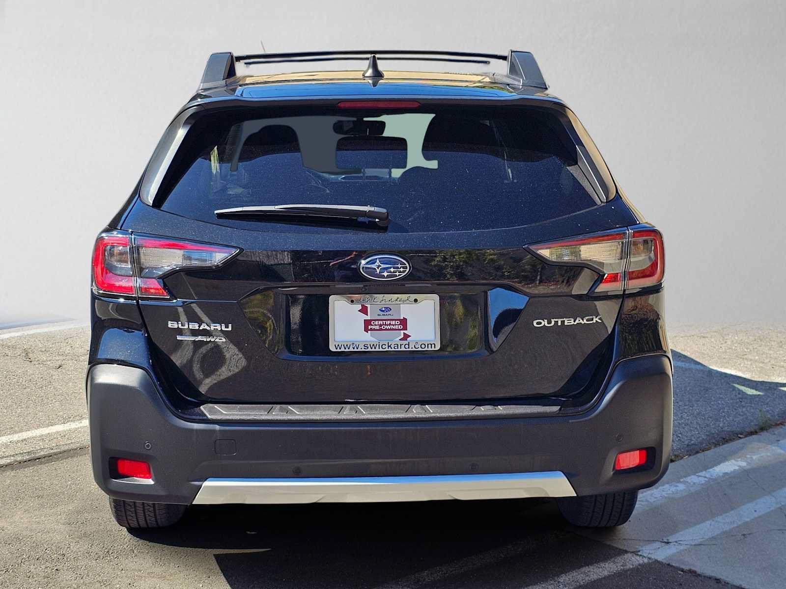 Certified 2024 Subaru Outback Limited AWD/4WD image 4