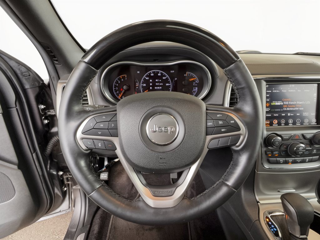 Used 2018 Jeep Grand Cherokee Overland AWD/4WD image 10