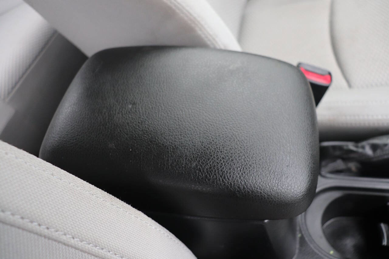 Used 2015 Subaru Forester 2.5i w/ Alloy Wheel Package image 27