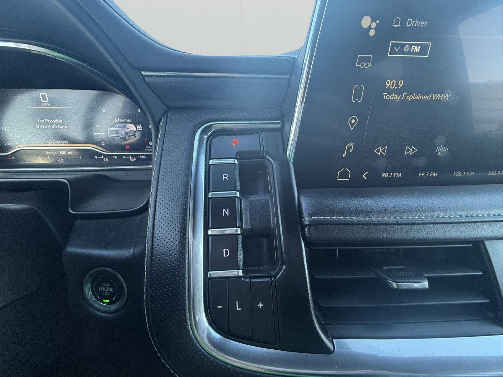 Used 2024 GMC Yukon SLT image 14