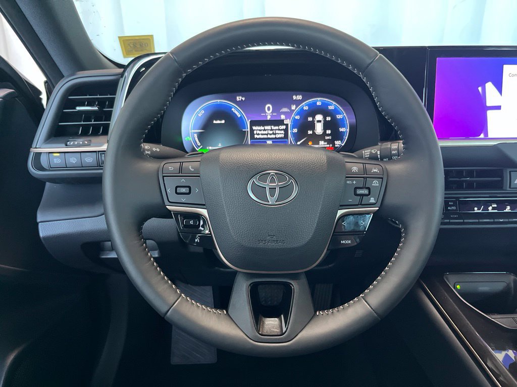 Used 2026 Toyota Crown Signia AWD/4WD image 6