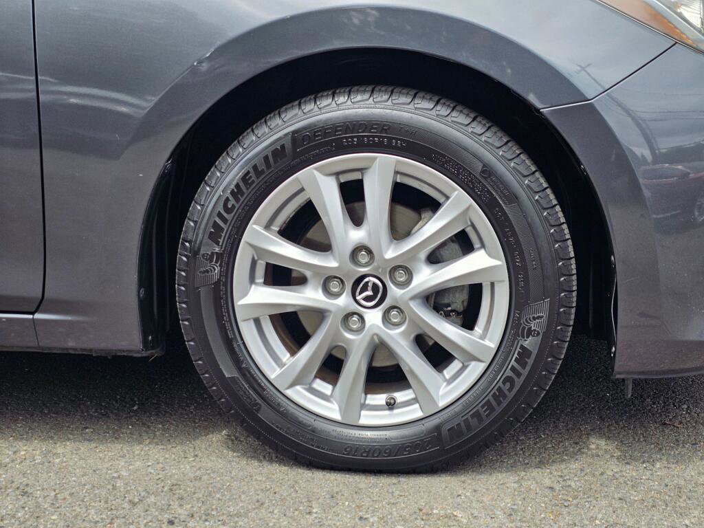 Used 2014 MAZDA MAZDA3 i Touring FWD image 9