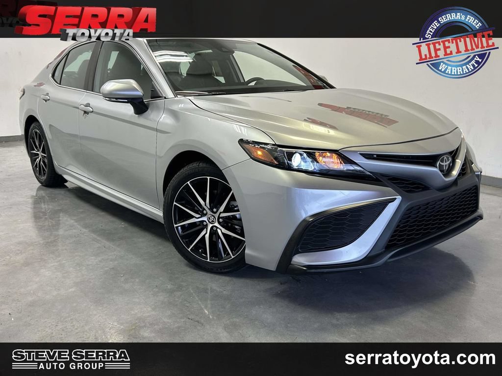 Used 2024 Toyota Camry SE