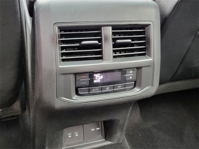 Used 2023 Volkswagen Atlas SEL image 37