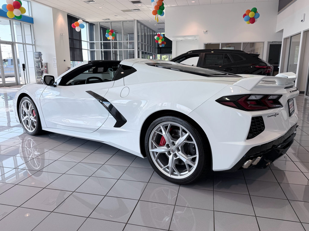 Used 2023 Chevrolet Corvette Stingray Preferred Cpe w/ Z51 Performance Package RWD image 7