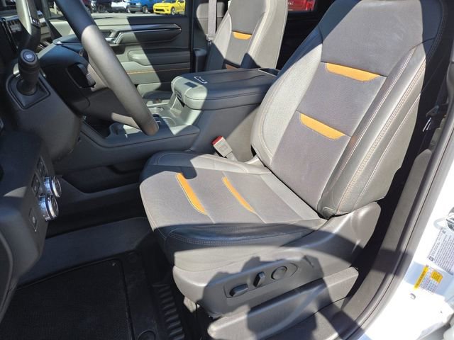 Used 2024 GMC Sierra 2500 AT4 w/ Technology Package AWD/4WD image 36