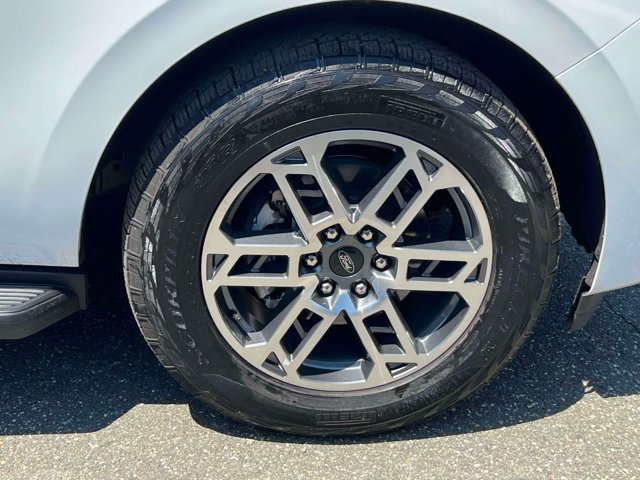 Used 2026 Ford Expedition Active AWD/4WD image 8