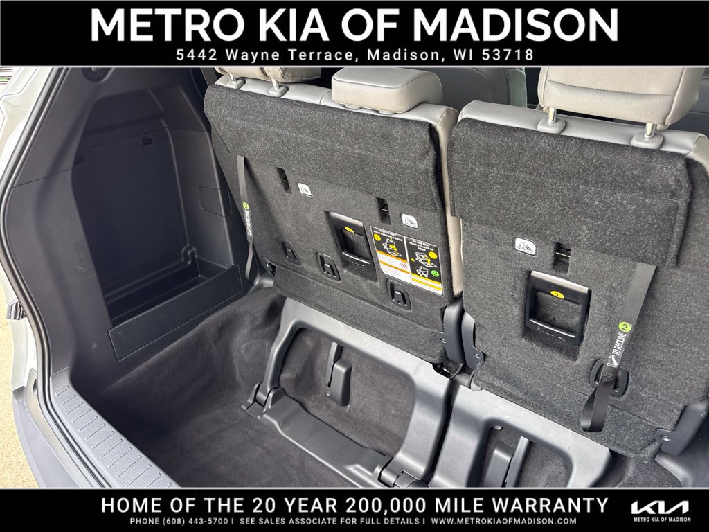 Used 2025 Toyota Sienna XLE AWD/4WD image 43