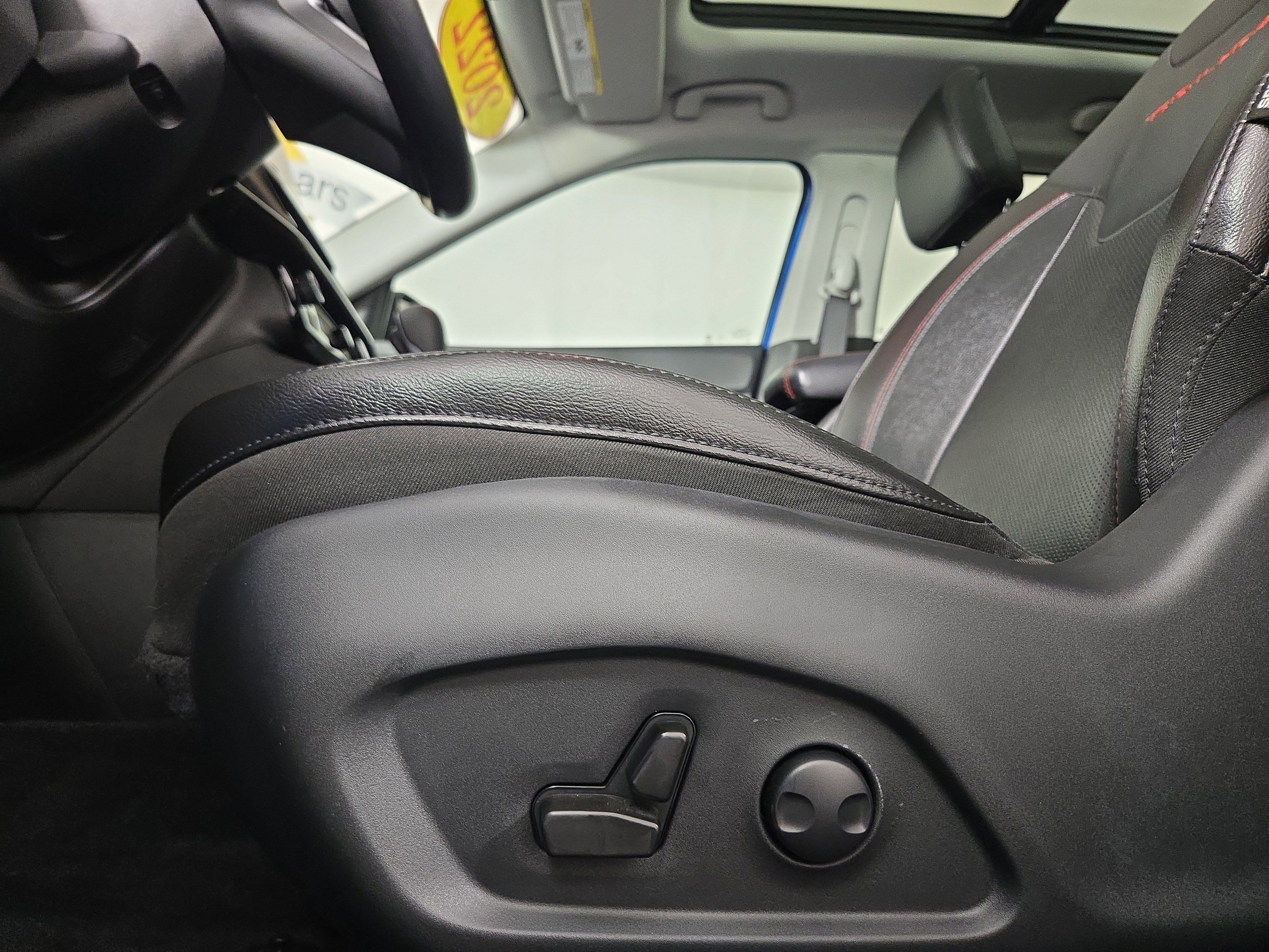 Used 2022 Jeep Compass Trailhawk w/ Trailhawk Elite Group image 30