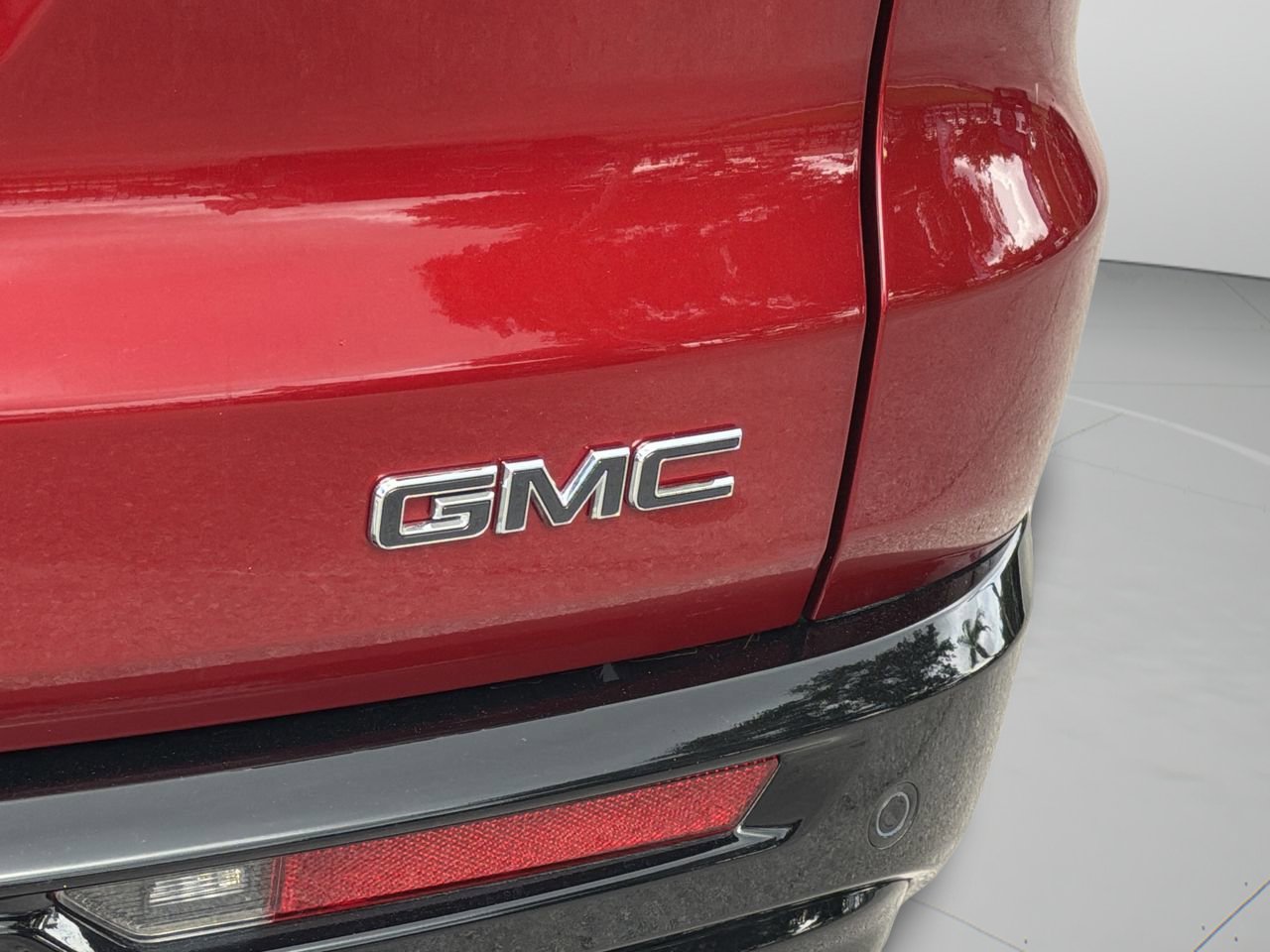 Used 2026 GMC Acadia Denali Ultimate FWD image 10