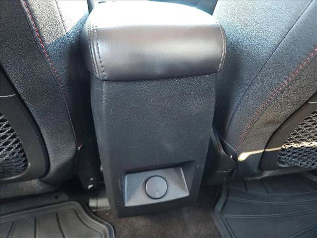 Used 2016 Chevrolet Equinox LT image 18