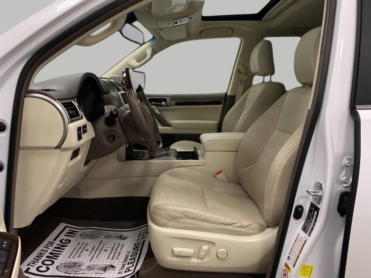 Used 2018 Lexus GX 460 Premium w/ Premium Package image 31